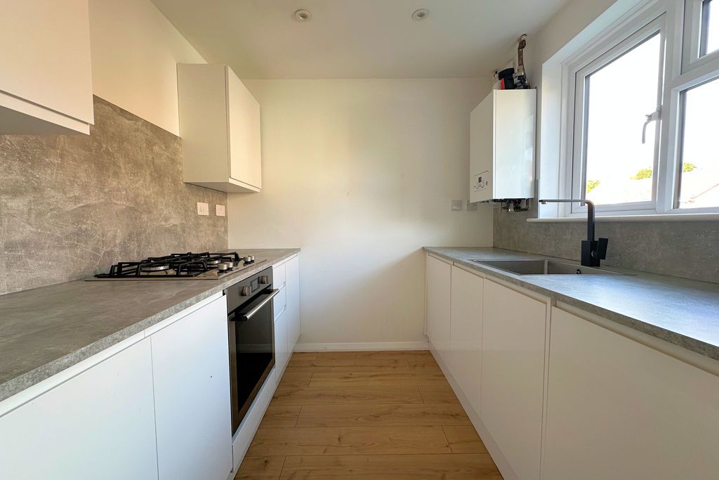Property photo 3 of 15 Kitchen