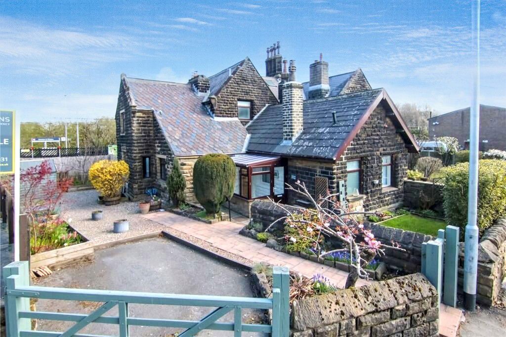 Property photo 1 of 13