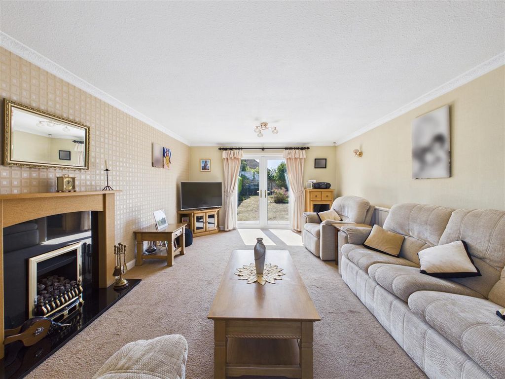Property photo 3 of 27 Cam05476G0-Pr0297-Still025.Jpg