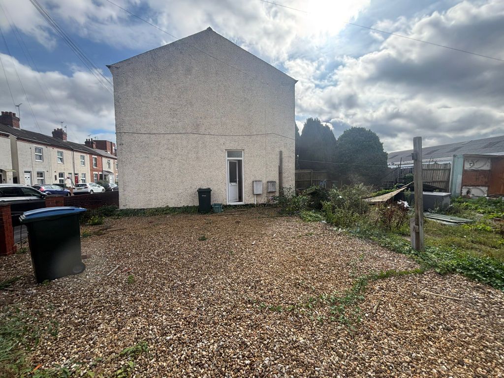 Property photo 2 of 22