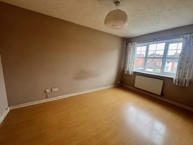 Property photo 2 of 4