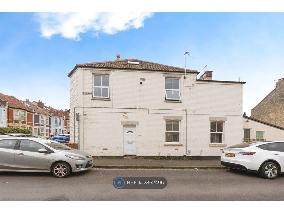 Property photo 2 of 26