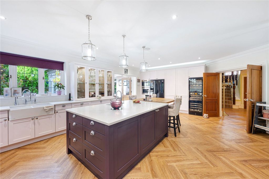 Property photo 3 of 29 Open Plan Kitchen
