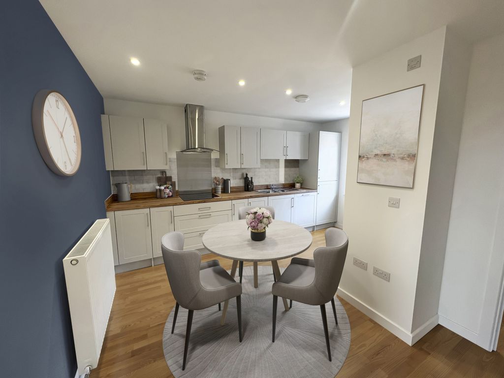 Property photo 3 of 7 Gosford Kitchendining