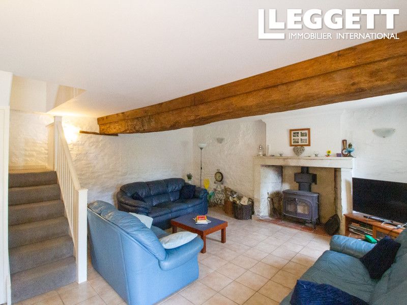 Property photo 2 of 10