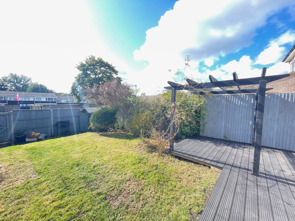 Property photo 2 of 12 Exterior