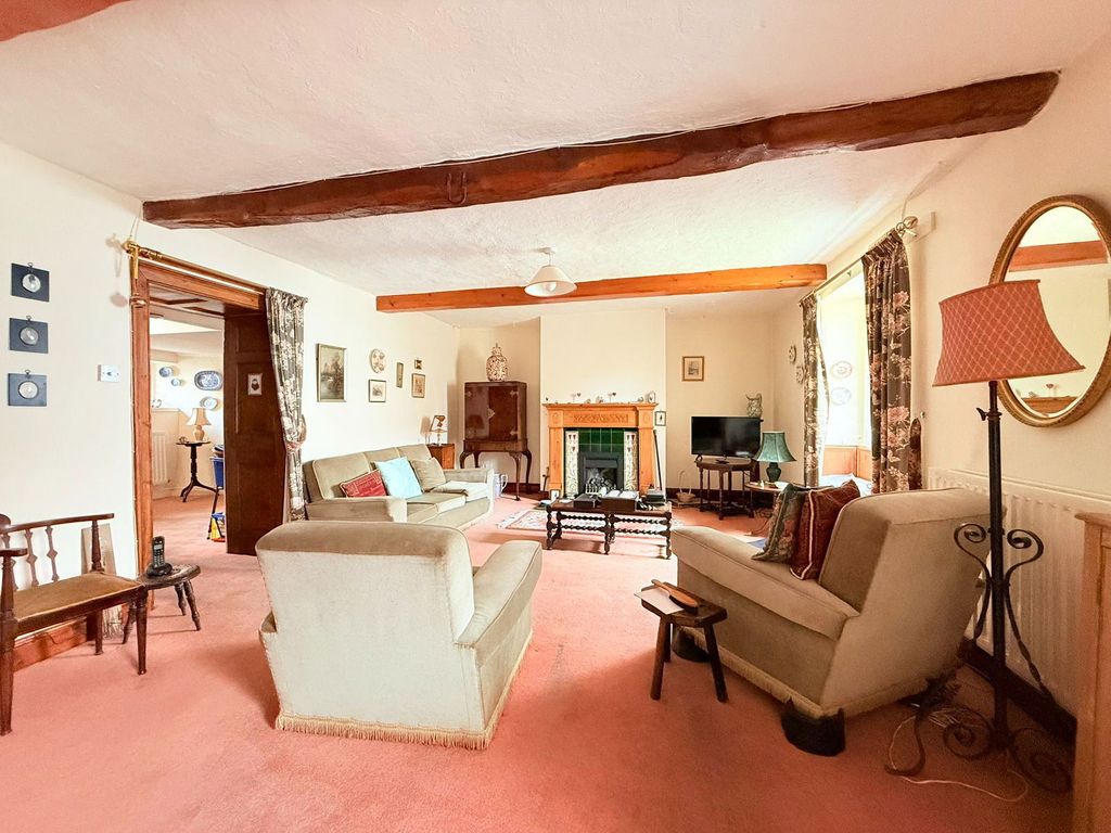 Property photo 3 of 15