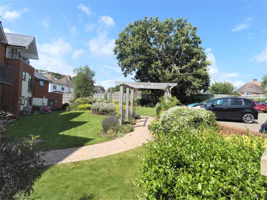Property photo 3 of 13