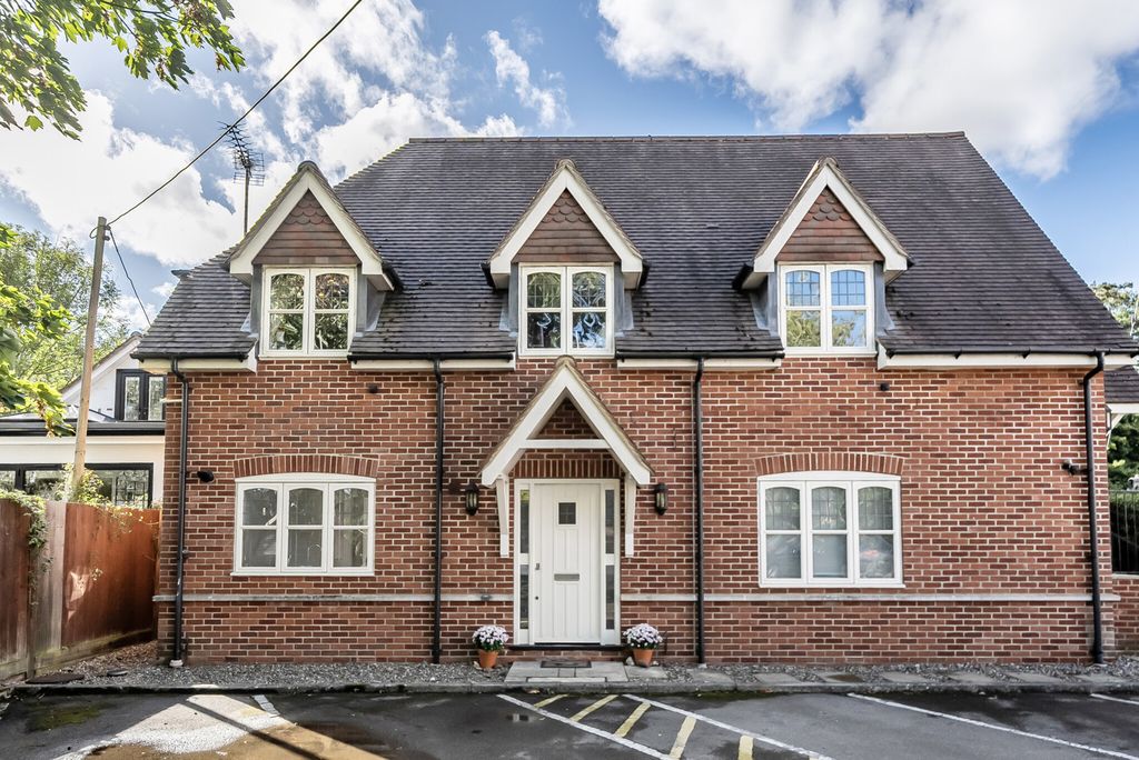 Property photo 1 of 25 1350442-1-68c2Eaa...