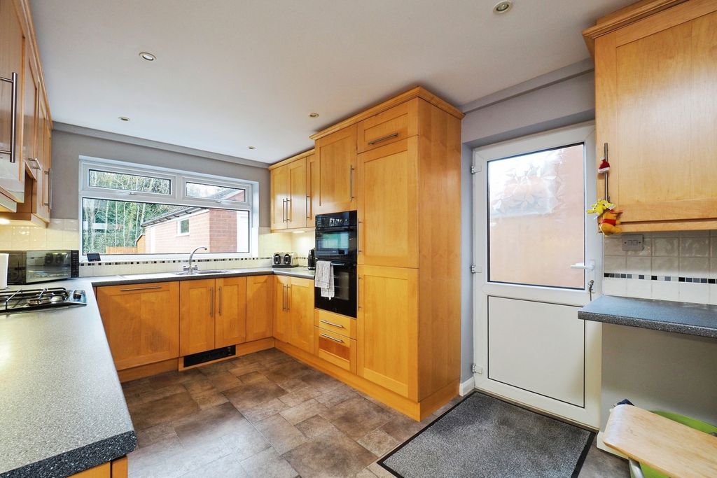 Property photo 2 of 19 Pbox-Img.Jpg