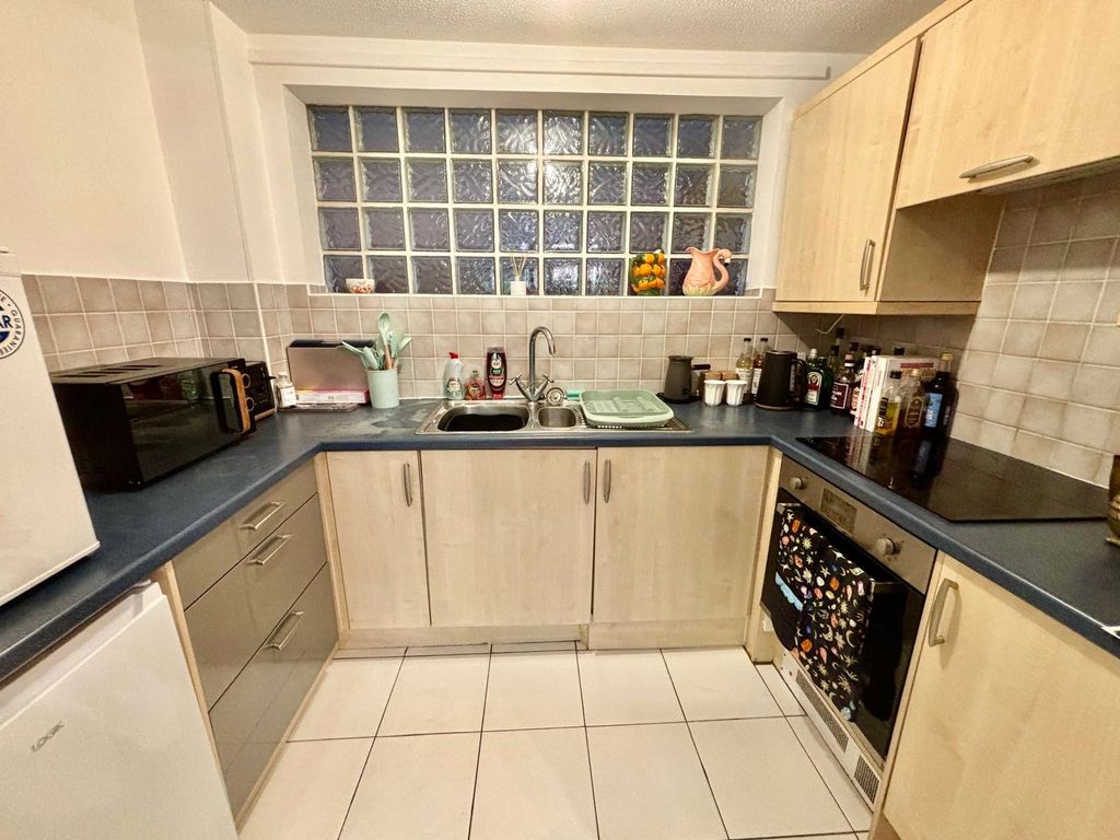 Property photo 3 of 11 Picture No. 06