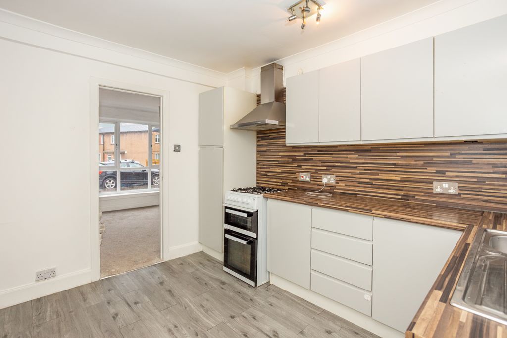 Property photo 2 of 22 Kitchen