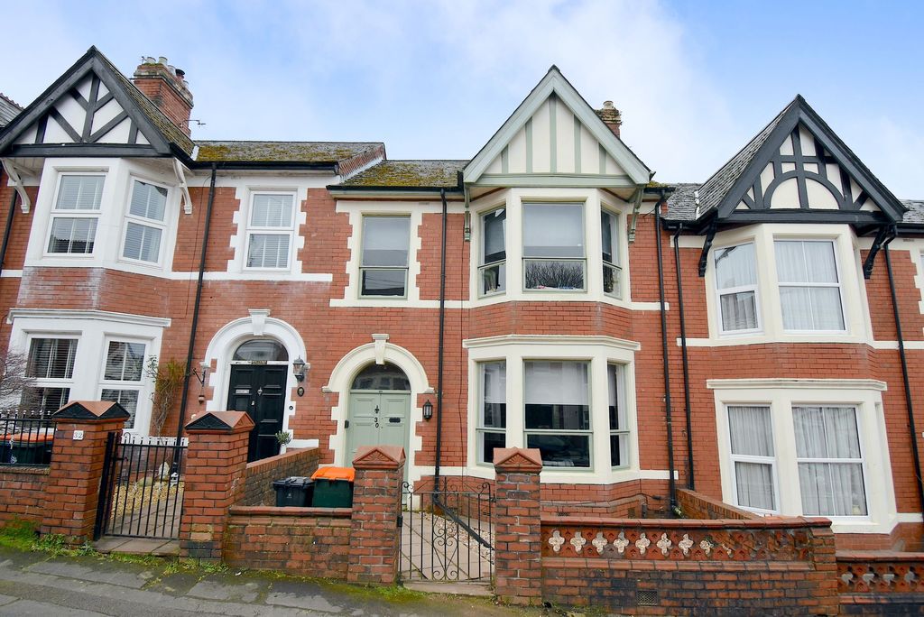 Property photo 1 of 33