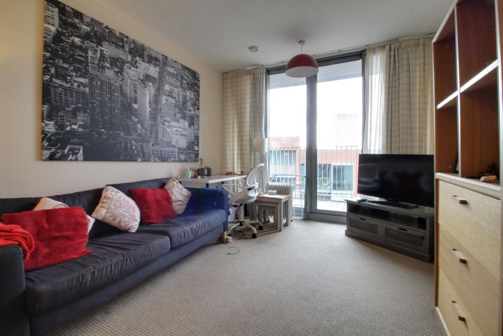 Property photo 3 of 13 Img_1525-Img_1527