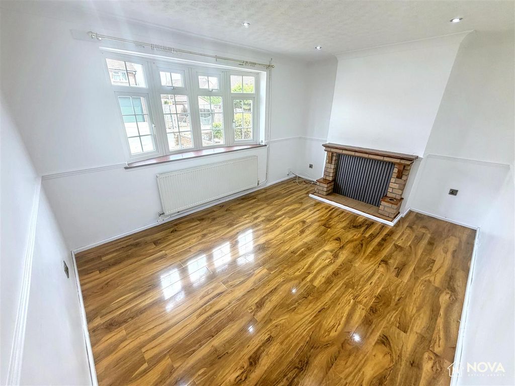Property photo 2 of 20 Img_0075.Jpg
