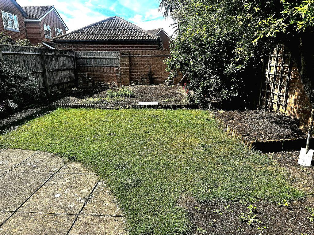 Property photo 3 of 12