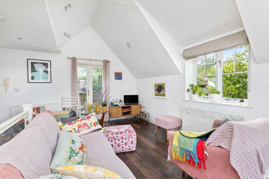 Property photo 3 of 13 5375024