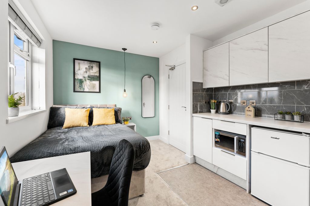 Property photo 3 of 8 A7309819
