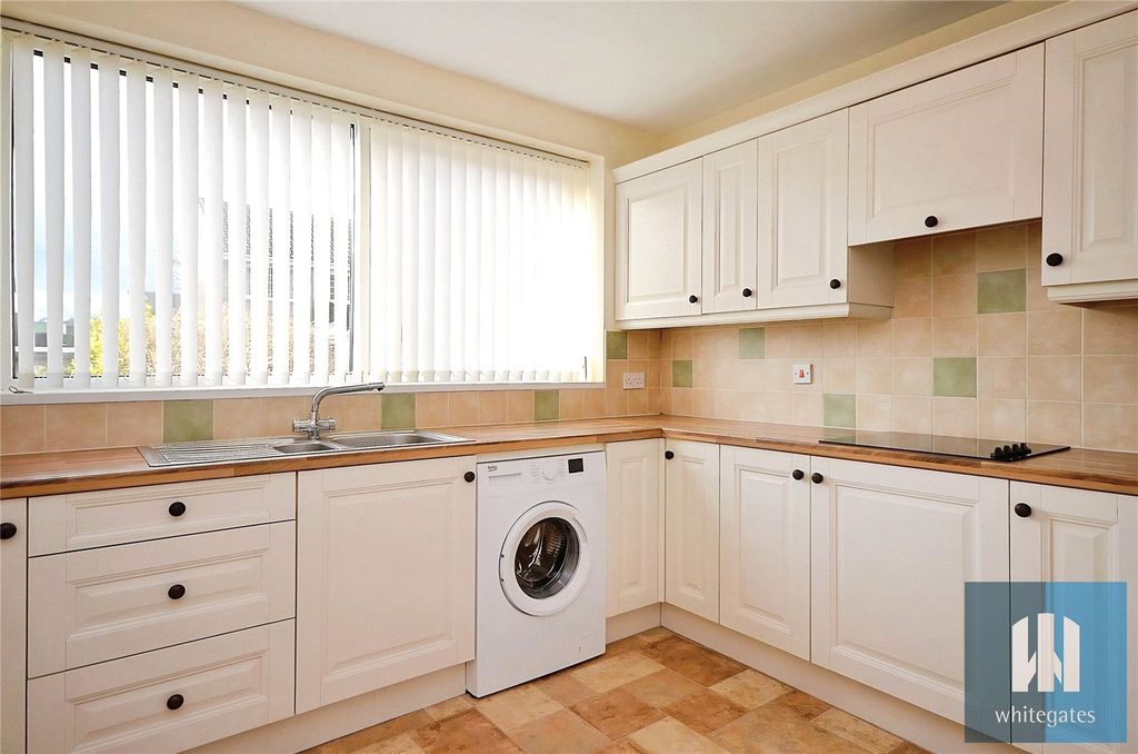 Property photo 2 of 17 Picture No. 25