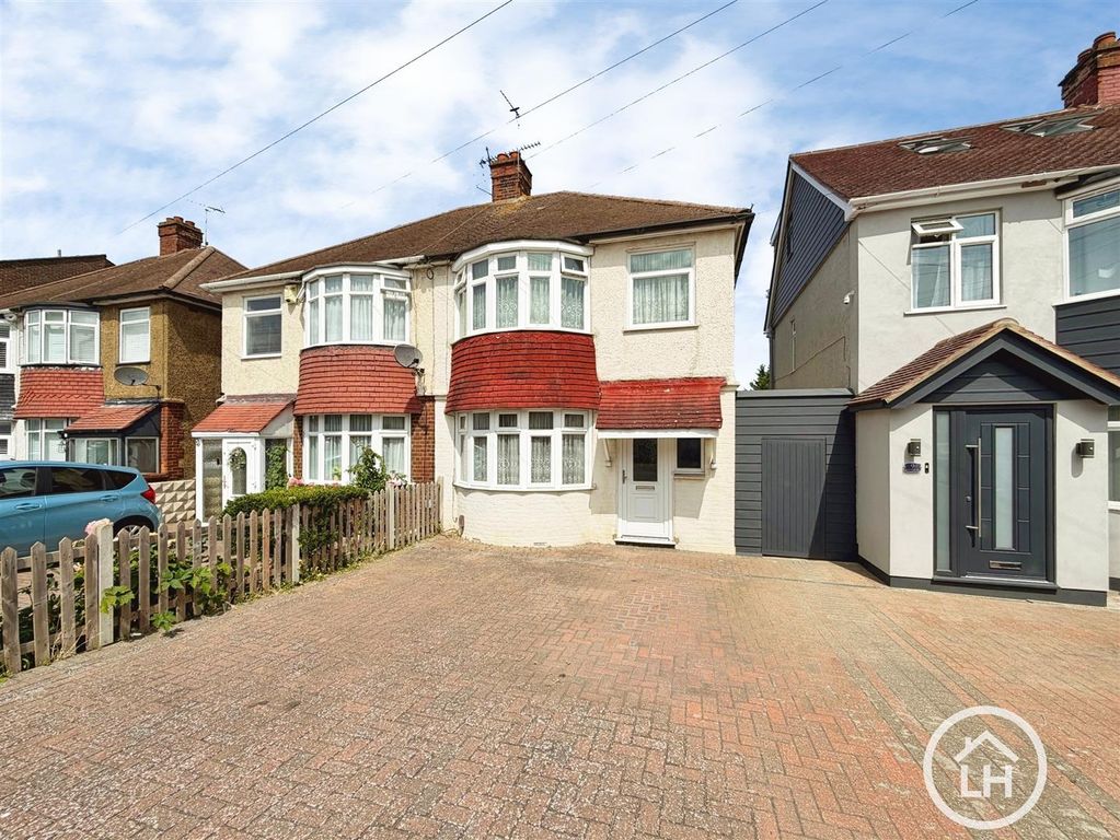 Property photo 1 of 11 External