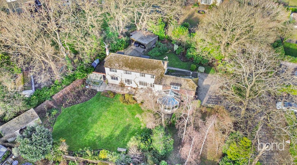 Property photo 2 of 28