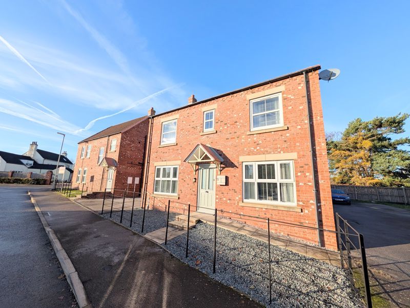 Property photo 1 of 21 Front