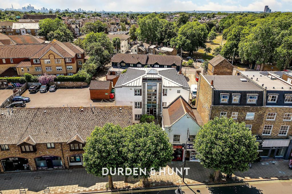 Property photo 1 of 25 High Street.Jpg