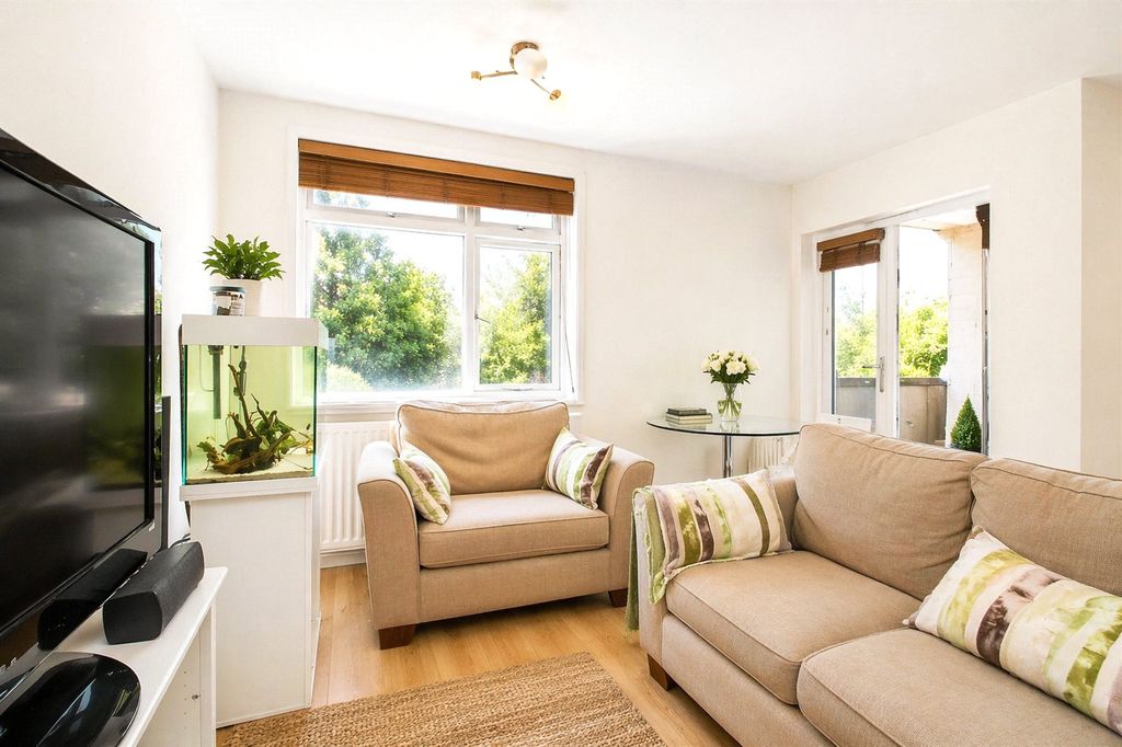 Property photo 2 of 13 Reception Room