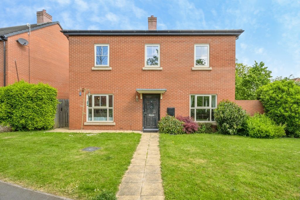 Property photo 1 of 16 Pbox-Img.Jpg