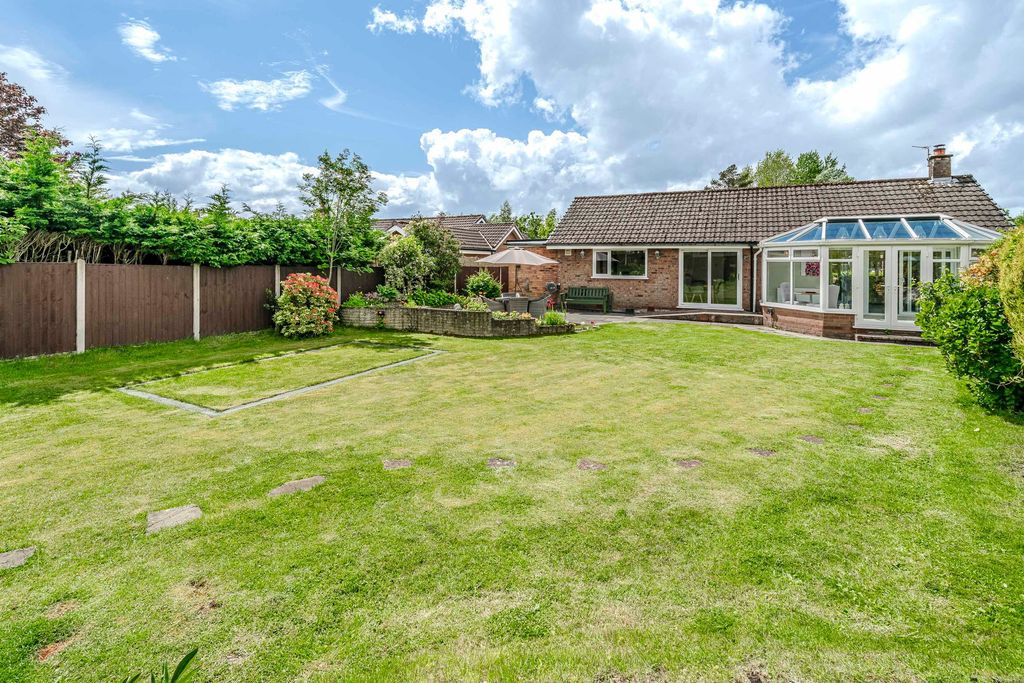 Additional image 39 of 3 bed detached bungalow for saleVicarsfields Road, Leyland PR25