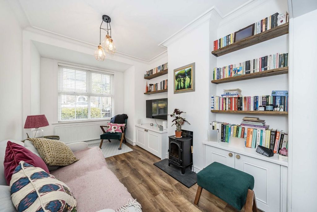 Property photo 2 of 13