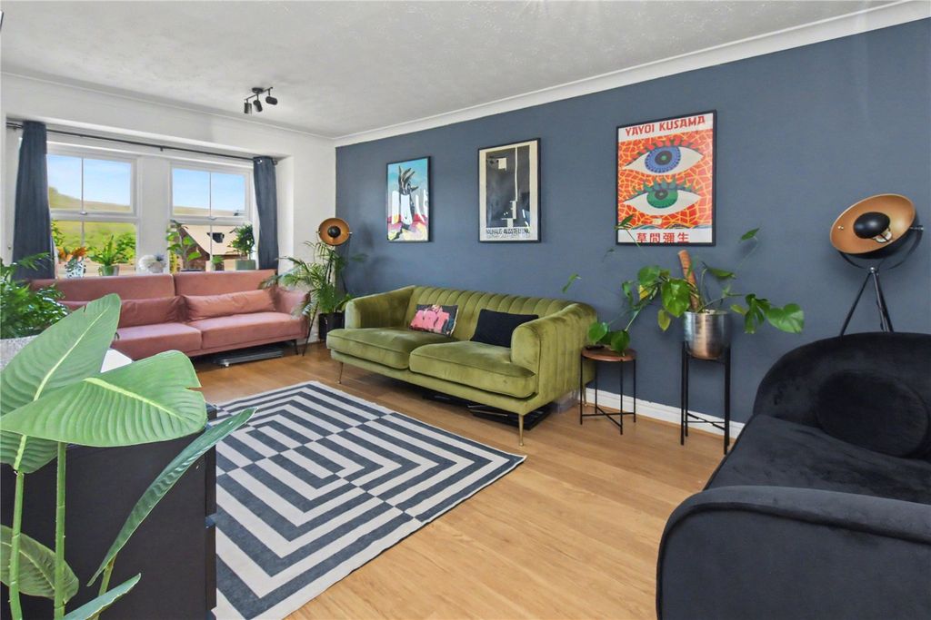 Property photo 2 of 10 Picture 2