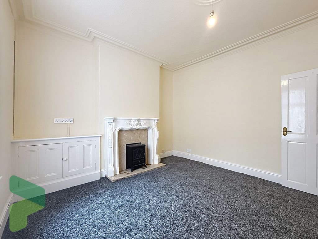 Property photo 3 of 9 Living Room