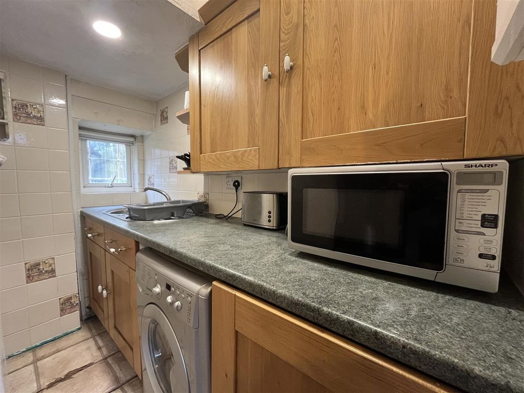 Property photo 2 of 13 Kitchen