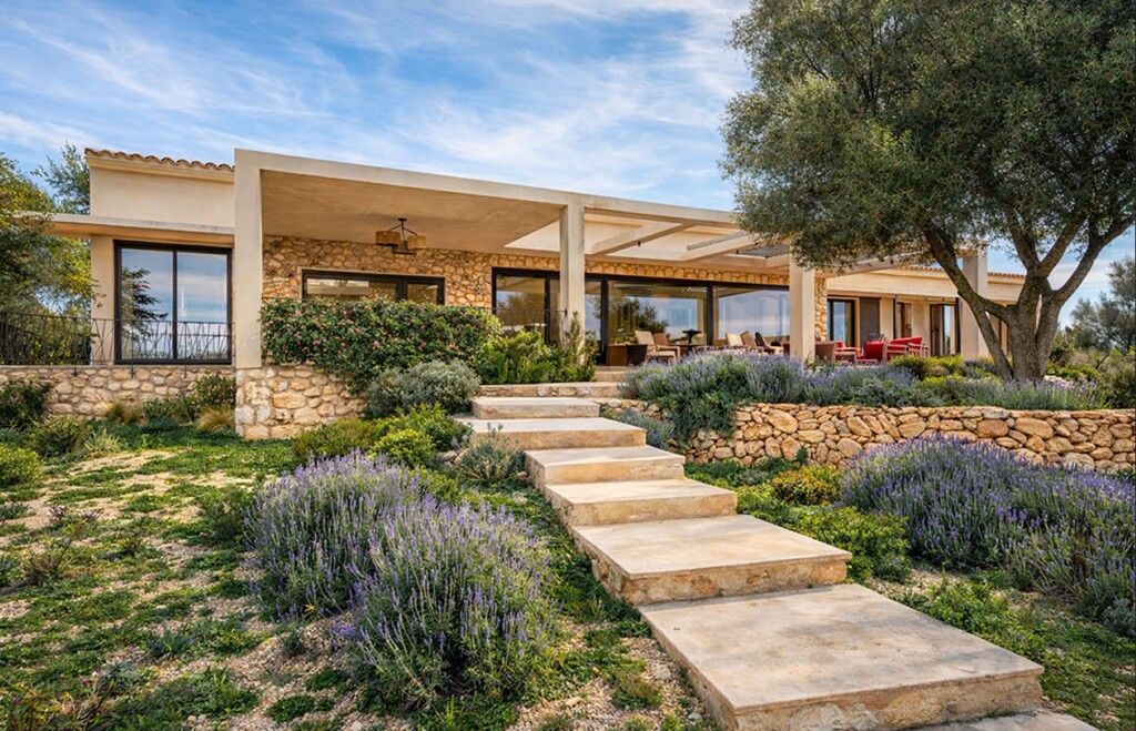 Property photo 1 of 17 Santanyi1