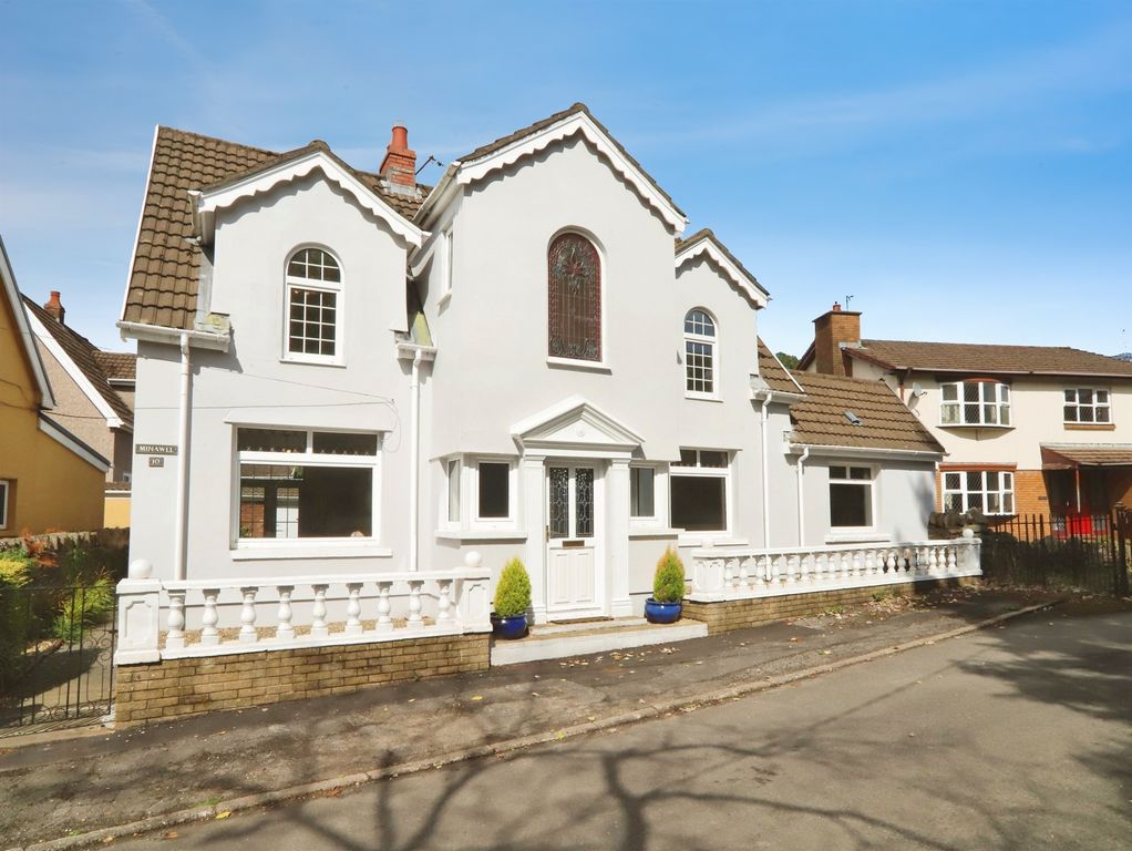 Property photo 1 of 22