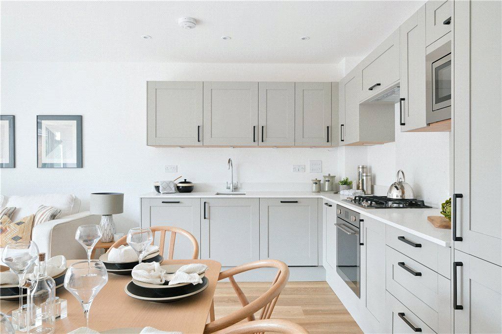 Property photo 3 of 9 Kitchen/Dining Alt