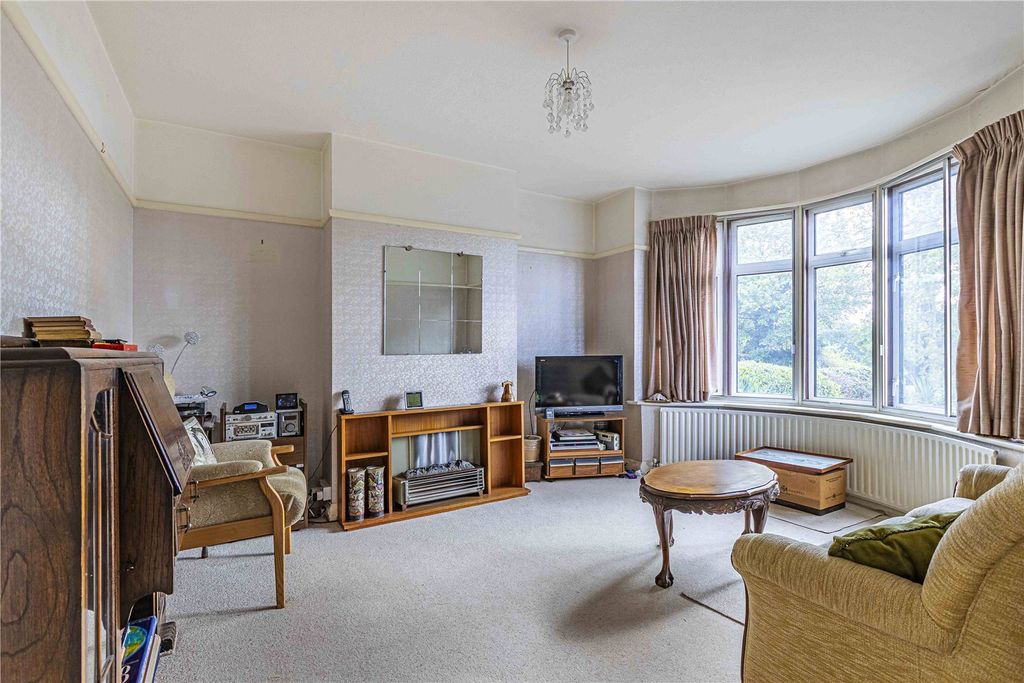 Property photo 2 of 15 Picture No. 05