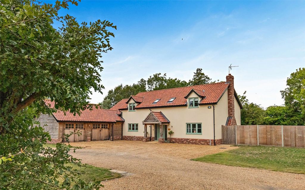 Property photo 1 of 27 Ash Cottage