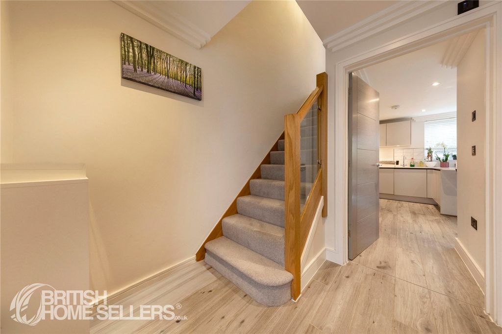 Property photo 2 of 17 Picture No. 09