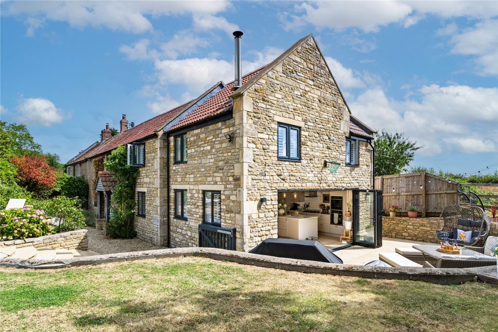 Property photo 1 of 25 Picture No. 34