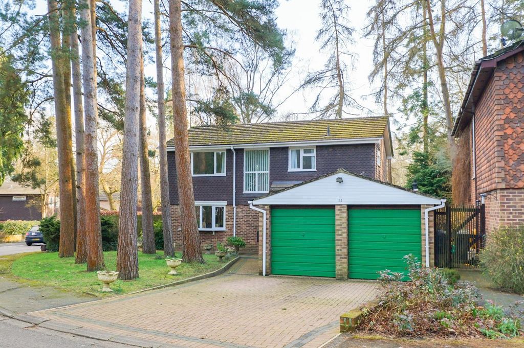 Property photo 1 of 27