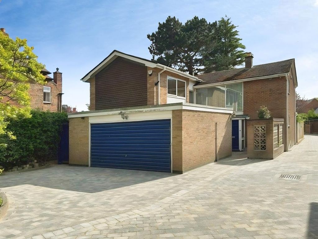 Property photo 1 of 18