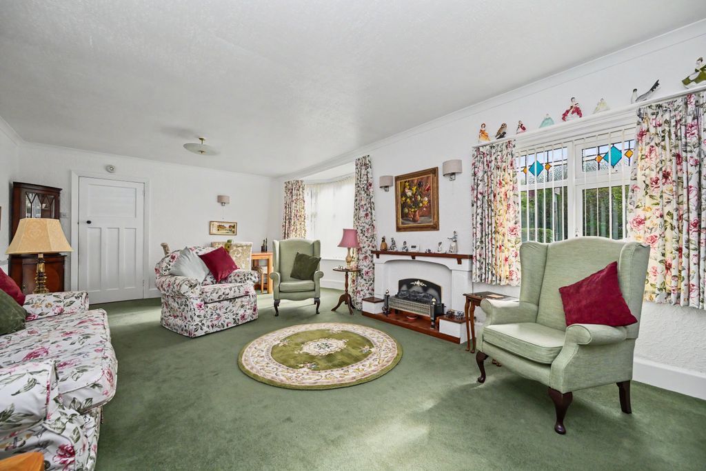 Property photo 3 of 23