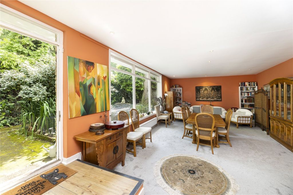 Property photo 3 of 15 Picture No. 10