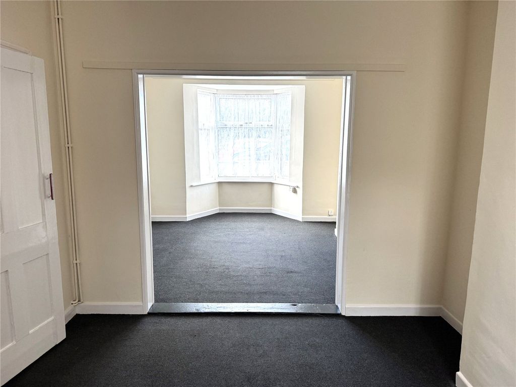 Property photo 3 of 12 Picture No. 03