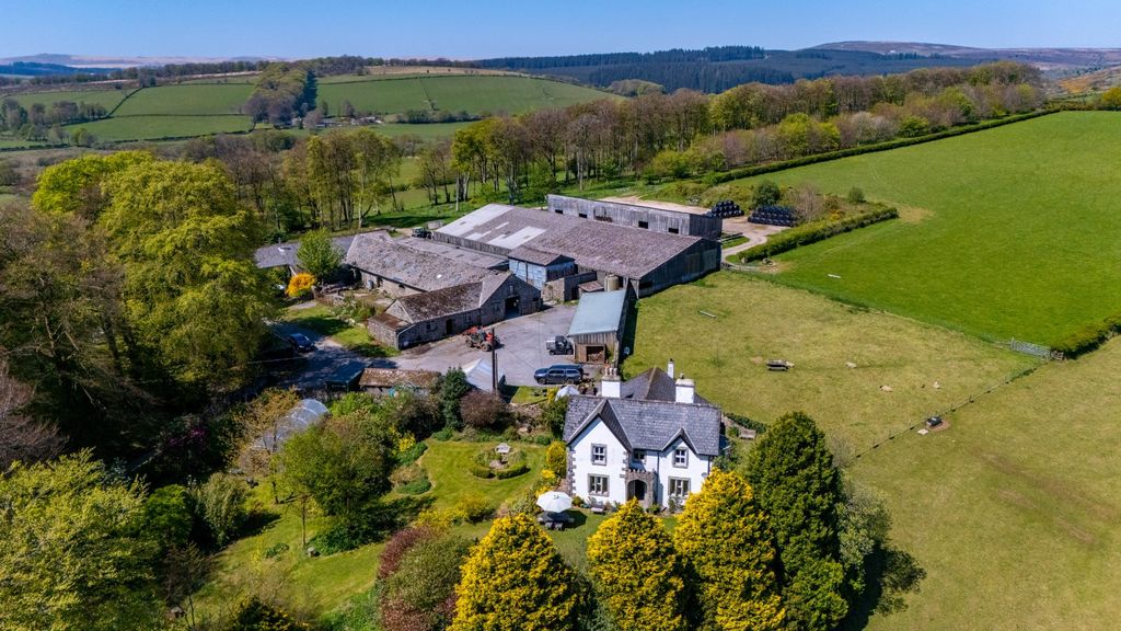 Property photo 2 of 27 Overview