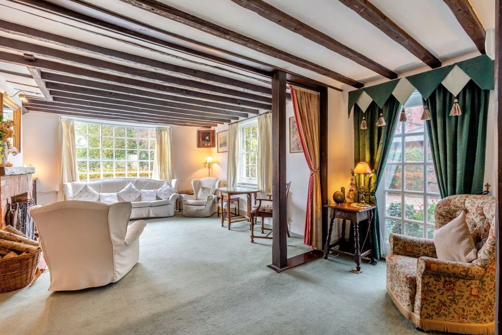 Property photo 3 of 24 Drawing Room