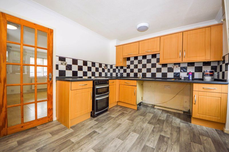 Property photo 2 of 8 Photo 6