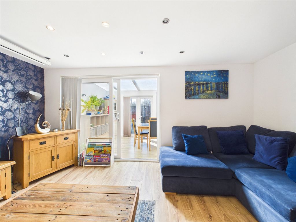 Property photo 3 of 24 Picture No. 29